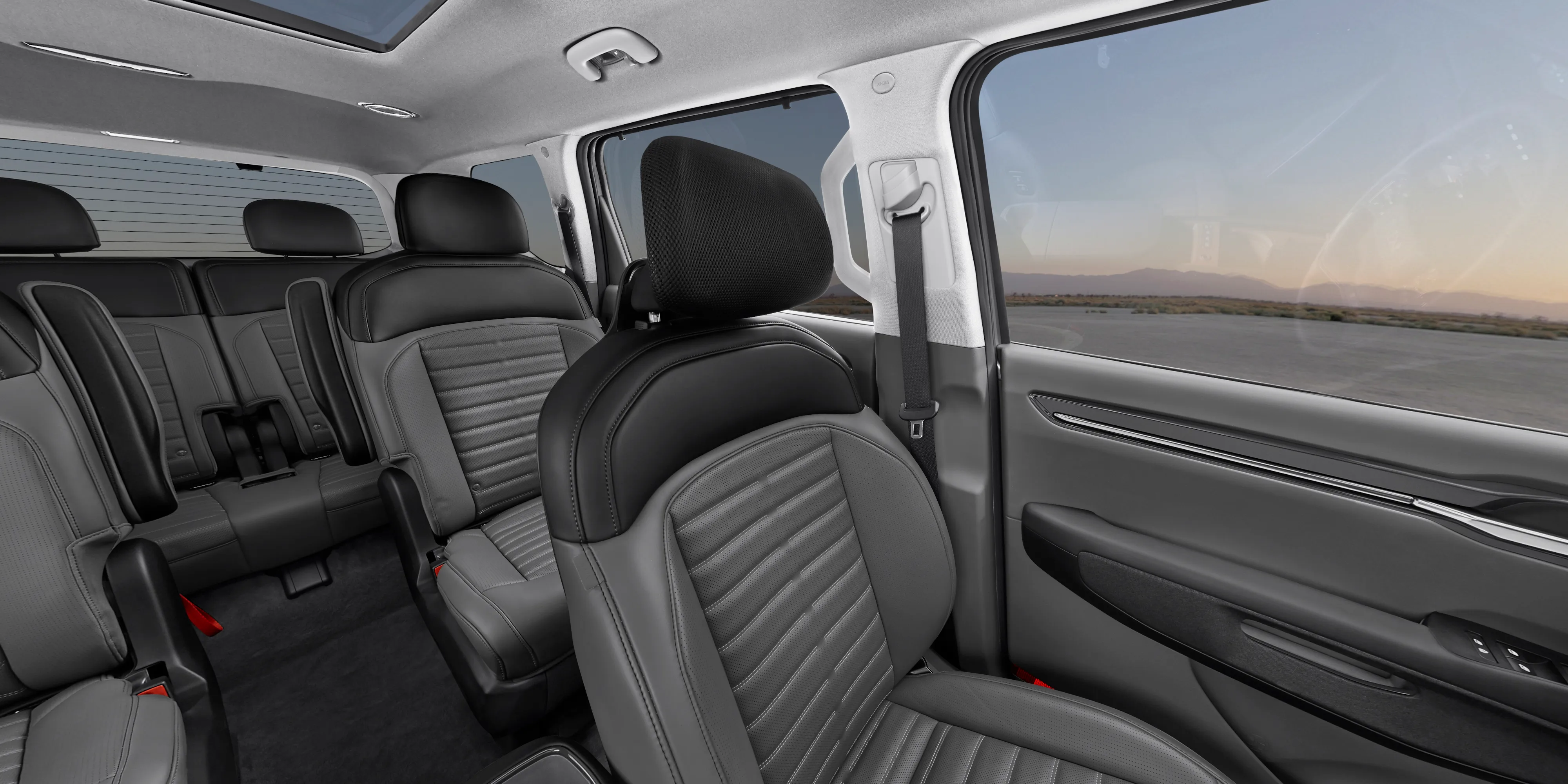 Black and Dark Gray seat trim preview